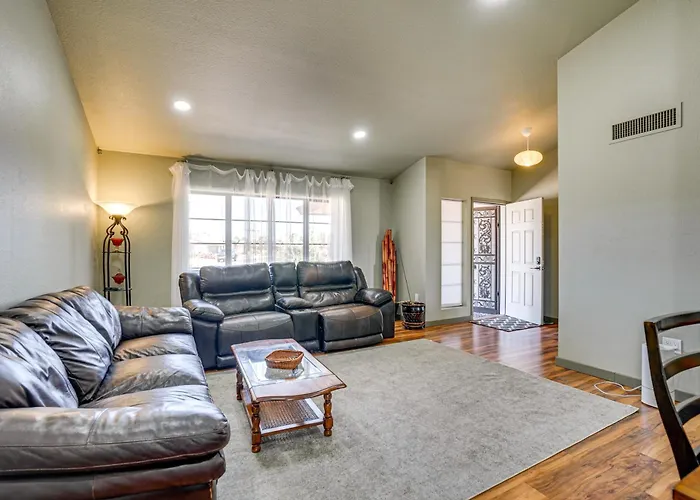 Families Welcome! Dog-friendly Glendale * Sun City West
