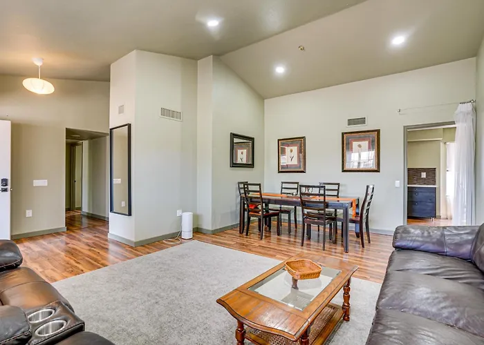 Families Welcome! Dog-friendly Glendale