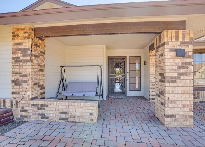 Families Welcome! Dog-friendly Glendale Ferienhaus Sun City West